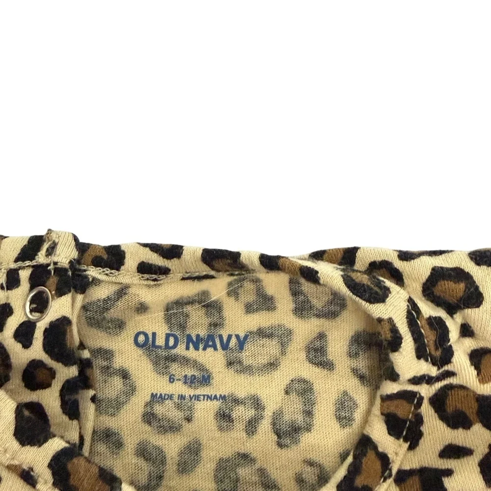Old Navy Baby Girl Romper Lot 2pc 6-12M Leopard Cherry‎ Graphic Cream Sleeveless